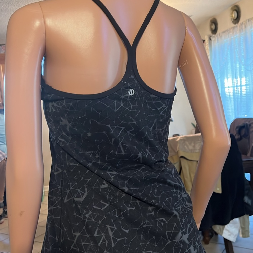 lululemon athletica Black Patterned Blouse - Picture 4 of 4